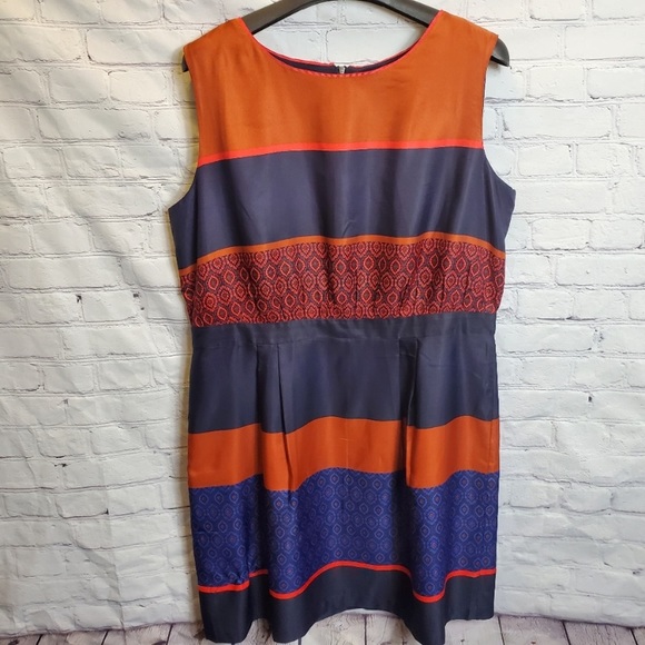 🏝2/$30 Loft Striped Dress - Picture 1 of 5